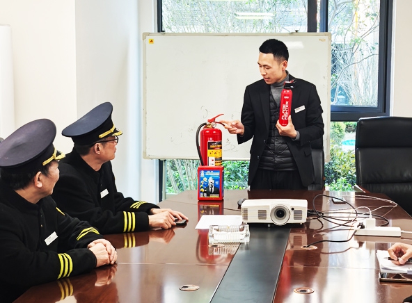 锦绣东屿项目消防器材使用培训