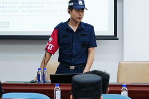 成都市公安局组织武侯区保安员技能培训